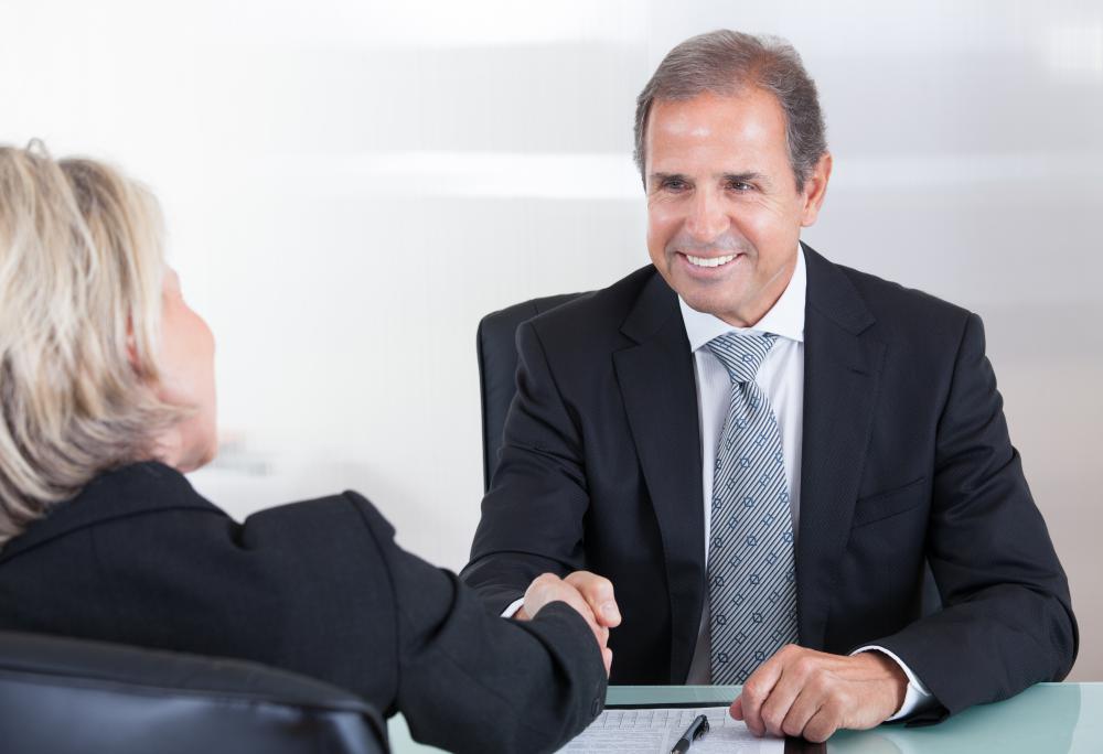Vendors and customers agree on supply contracts.