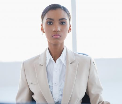 Dressing conservatively, wearing a blazer and having near hair are all good ideas for a court appearance.